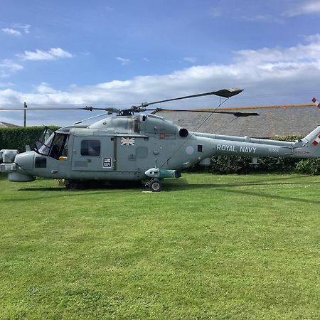 Haelarcher Helicopter Glamping Helston Esterno foto